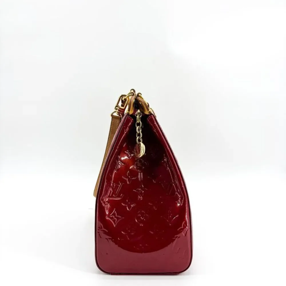 Louis Vuitton delivery duty